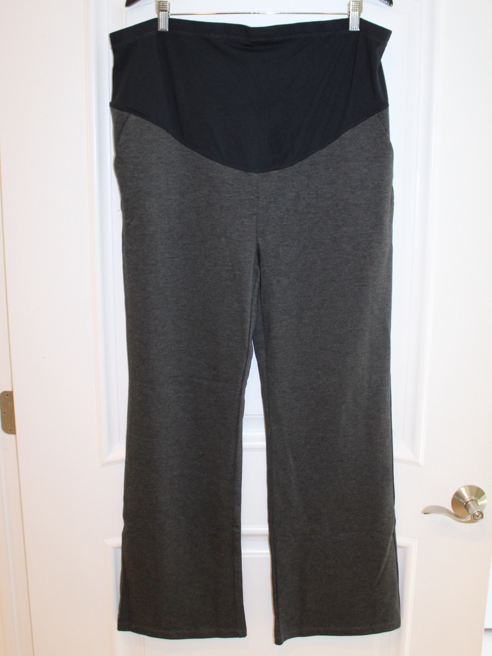 Tapata maternity pants (women’s XXL) (NWT)